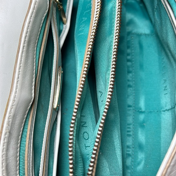 Antonio Melani Ladies off-white purse by Good condition. Nice - Picture 10 of 10